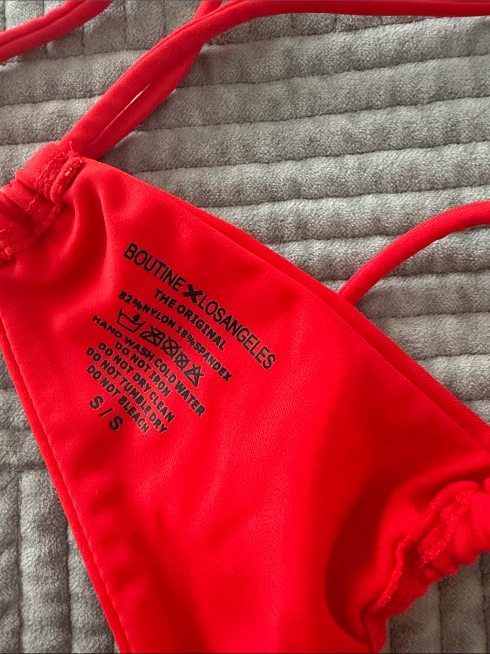 Boutine LA Red Triangle String Bikini - Picture 5 of 6